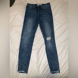 KanCan Ripped Skinny Jeans